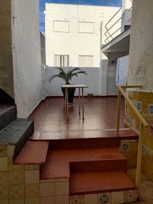 Foto 1 de Venta de casa adosada en calle Csan Rafael de 4 habitaciones con terraza y garaje