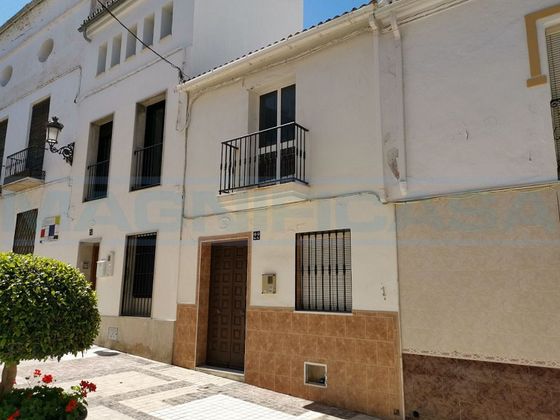Foto 2 de Casa adossada en venda a Alhaurín el Grande de 4 habitacions amb terrassa