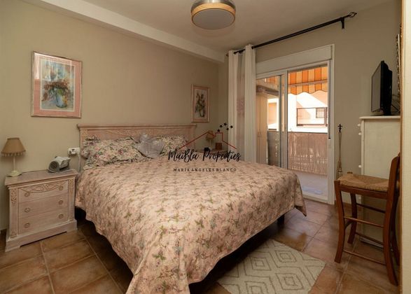 Foto 1 de Dúplex en venda a calle Delfín de 3 habitacions amb terrassa i balcó