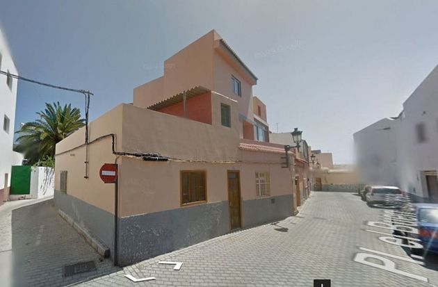 Foto 1 de Venta de casa en plaza El Buen Suceso de 3 habitaciones con terraza