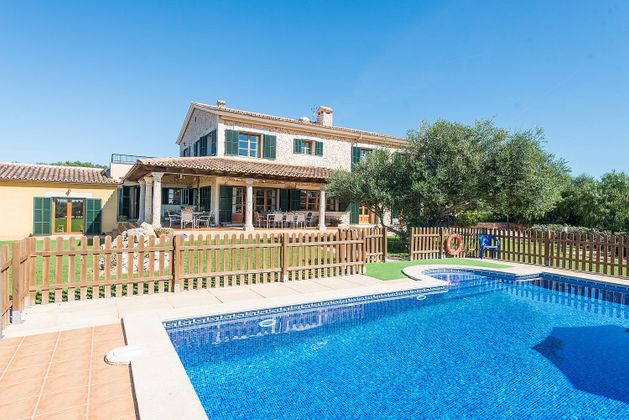 Foto 1 de Chalet en venta en Sant Jordi - Son Ferriol de 7 habitaciones con terraza y piscina