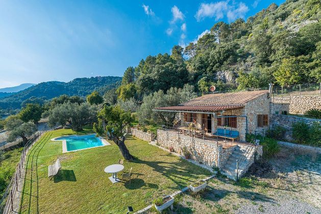 Foto 1 de Venta de casa rural en Mancor de la Vall de 1 habitación con terraza y piscina