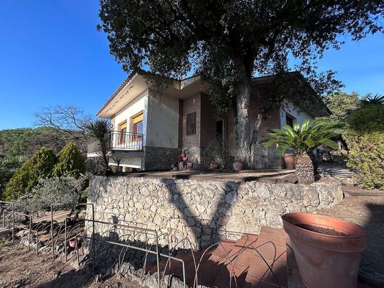 Foto 1 de Chalet en venta en Santa Eulàlia de Ronçana de 3 habitaciones con terraza y piscina
