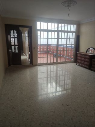 Foto 1 de Casa en venta en Arenal - La Pólvora de 3 habitaciones con terraza y garaje