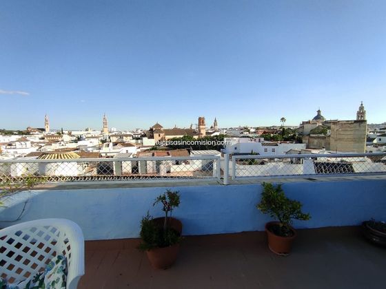 Foto 1 de Ático en venta en Écija de 3 habitaciones con terraza y aire acondicionado
