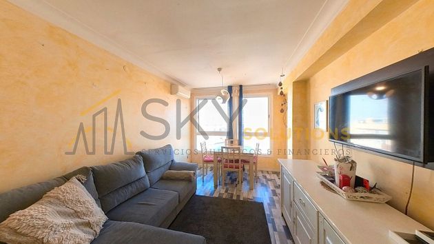 Foto 2 de Pis en venda a Sta. Catalina - El Jonquet de 3 habitacions amb terrassa i aire acondicionat
