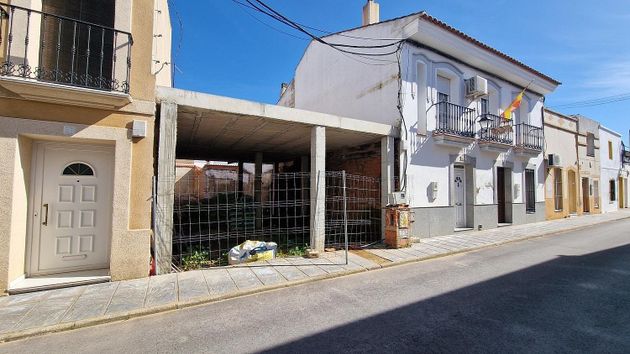 Foto 2 de Xalet en venda a Talavera la Real de 2 habitacions amb terrassa i piscina