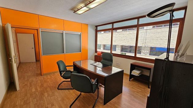 Foto 1 de Oficina en alquiler en Santa Catalina - Canteras de 56 m²