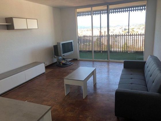 Foto 1 de Pis en venda a Centro - Castellón de la Plana de 5 habitacions amb terrassa i balcó