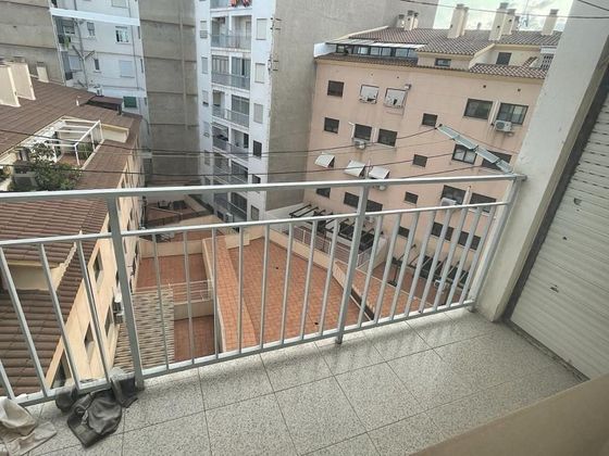 Foto 1 de Venta de piso en Centro - Castellón de la Plana de 4 habitaciones con terraza y balcón