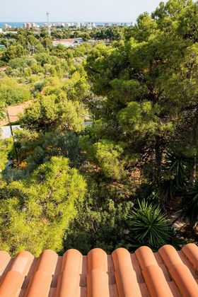 Foto 2 de Xalet en venda a Montornés - Las Palmas - El Refugio de 5 habitacions amb terrassa i piscina
