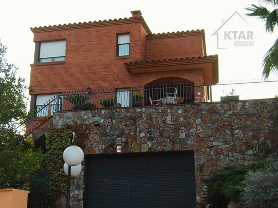 Foto 1 de Xalet en venda a urbanización S Julia R de 5 habitacions amb terrassa i jardí