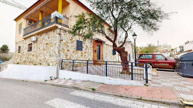 Foto 2 de Casa en venda a Las Almenas de 6 habitacions amb terrassa i jardí
