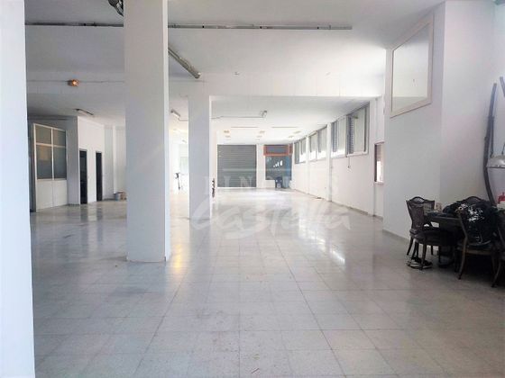 Foto 2 de Alquiler de local en El Palau - Escorxador de 500 m²