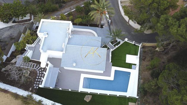 Foto 2 de Venta de chalet en Zona l'Olla de 4 habitaciones con terraza y piscina