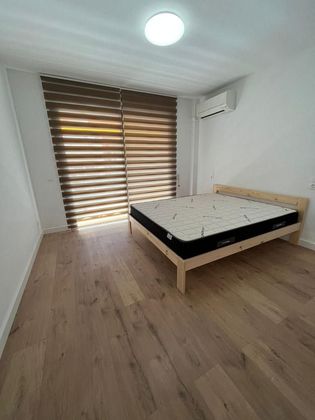 Foto 2 de Ático en venta en calle Nort de 4 habitaciones con terraza y aire acondicionado
