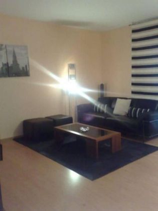 Foto 2 de Àtic en venda a Centre - Cornellà de Llobregat de 4 habitacions amb terrassa i aire acondicionat