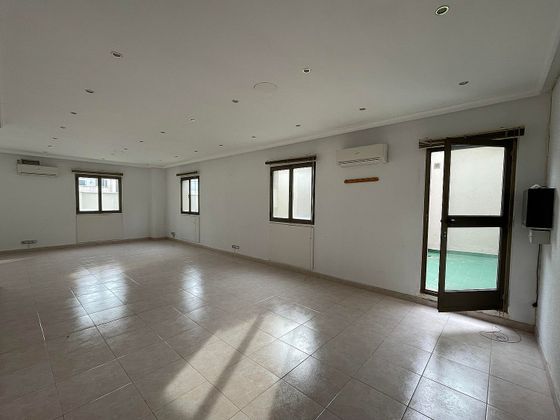 Foto 2 de Oficina en venda a Palacio amb terrassa i aire acondicionat