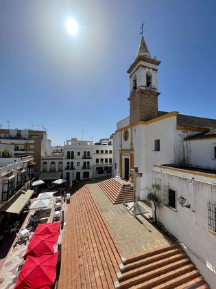 Foto 1 de Ático en venta en Ayamonte ciudad de 4 habitaciones con terraza y balcón