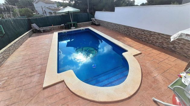 Foto 1 de Casa en venda a Bellvei de 5 habitacions amb piscina i garatge