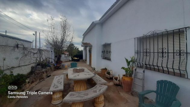 Foto 2 de Casa en venta en Bisbal del Penedès, la de 4 habitaciones con terraza y piscina