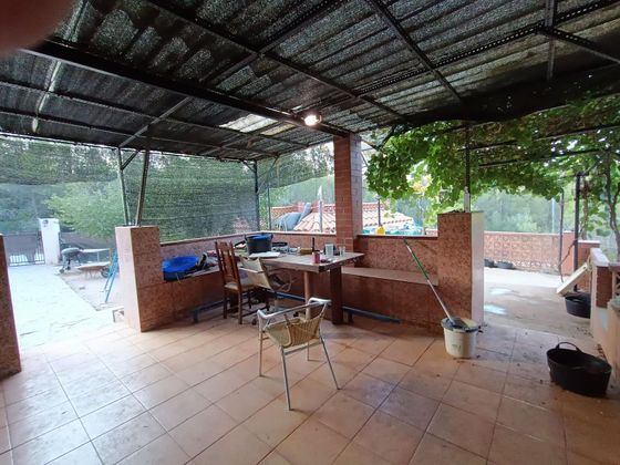 Foto 1 de Casa en venta en Bisbal del Penedès, la de 3 habitaciones con piscina y garaje