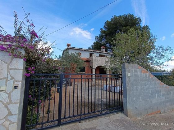 Foto 1 de Casa en venta en Bisbal del Penedès, la de 5 habitaciones con terraza