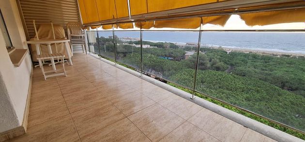 Foto 1 de Dúplex en venda a Gavà Mar de 3 habitacions amb piscina i balcó