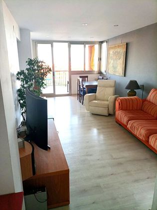 Foto 1 de Piso en venta en calle De Maria Vidal de 3 habitaciones con terraza y piscina