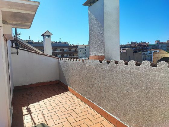Foto 1 de Casa en venda a calle Ignasi Iglesias de 4 habitacions amb terrassa i balcó
