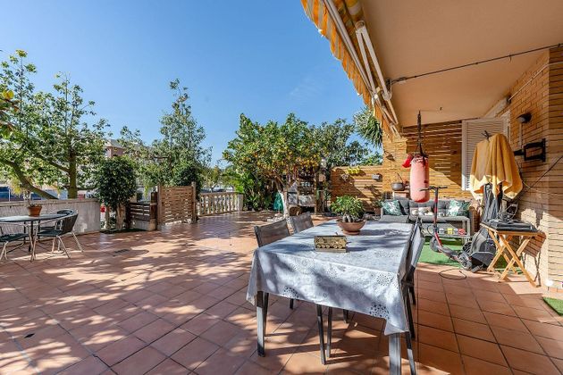 Foto 1 de Pis en venda a Prat de Cunit de 4 habitacions amb terrassa i piscina