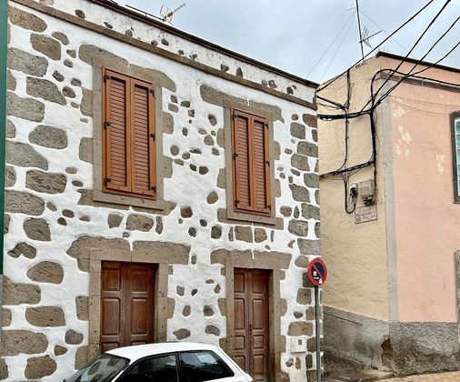 Foto 1 de Casa en venda a calle Antonio Rodriguez Medina de 4 habitacions amb terrassa