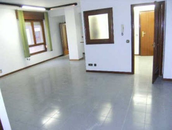 Foto 1 de Oficina en alquiler en Ciudad Naranco de 75 m²