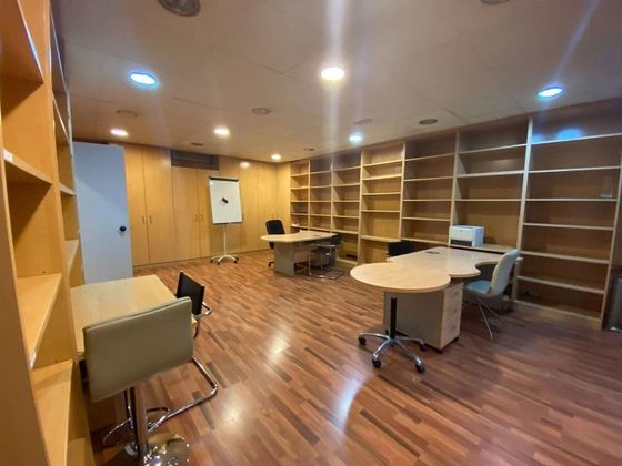 Foto 2 de Oficina en alquiler en calle De Nàpols de 93 m²