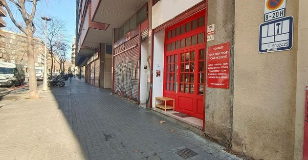 Foto 1 de Alquiler de local en calle De Sardenya de 42 m²