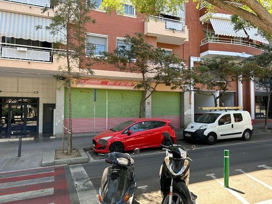 Foto 1 de Local en venda a avenida De la Roureda de 783 m²