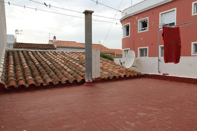 Foto 1 de Casa adossada en venda a calle Santa Eulalia de 5 habitacions amb terrassa i garatge