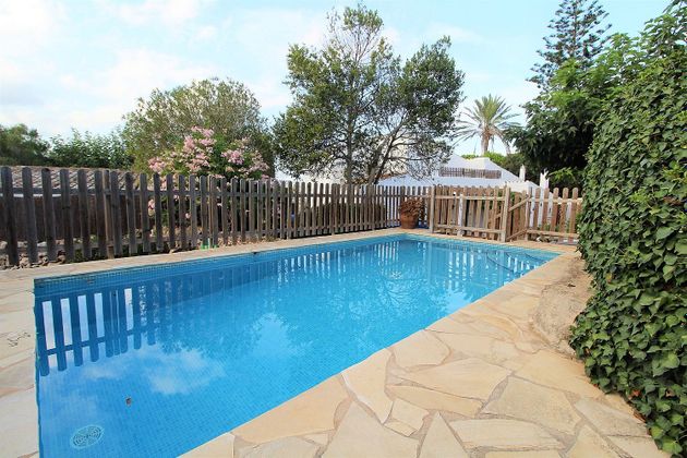 Foto 1 de Venta de chalet en Castell (Es) de 5 habitaciones con terraza y piscina