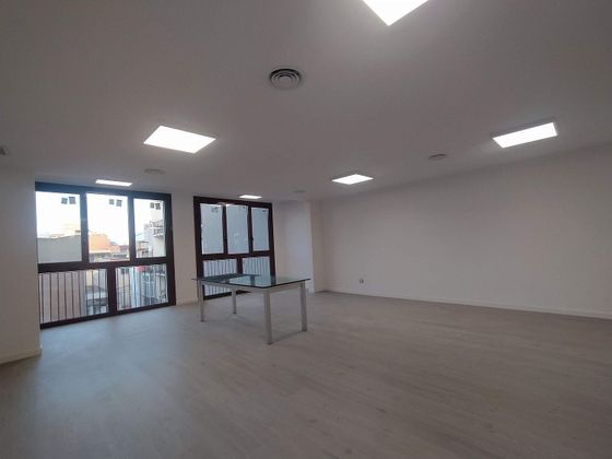 Foto 1 de Alquiler de oficina en Vila de Gràcia con aire acondicionado