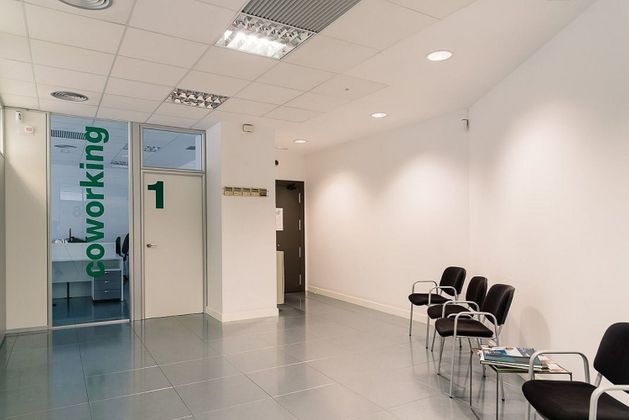 Foto 2 de Alquiler de oficina en avenida Del Leguario de 11 m²