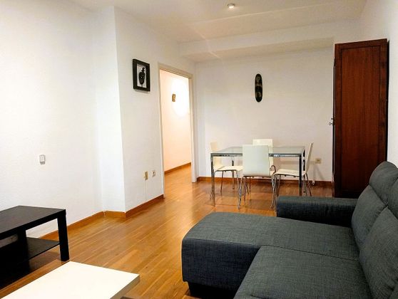 Foto 2 de Dúplex en lloguer a La Vega Baixa de 2 habitacions amb mobles i balcó
