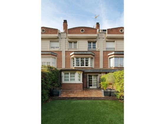 Foto 1 de Casa en venda a Pedralbes de 3 habitacions amb terrassa i jardí
