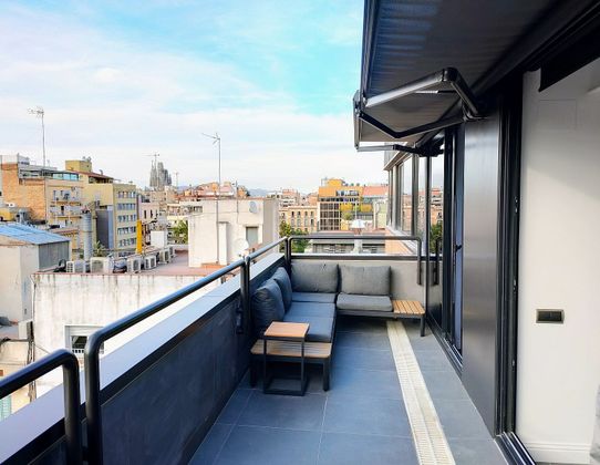 Foto 1 de Ático en alquiler en La Dreta de l'Eixample de 2 habitaciones con terraza y garaje