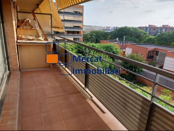 Foto 1 de Venta de piso en Almeda - El Corte Inglés de 3 habitaciones con terraza y aire acondicionado