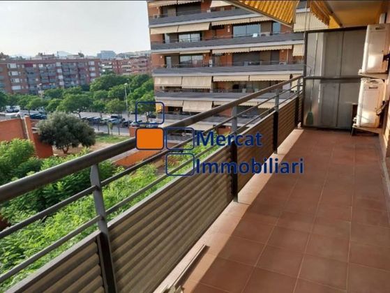 Foto 2 de Venta de piso en Almeda - El Corte Inglés de 3 habitaciones con terraza y aire acondicionado