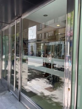 Foto 1 de Alquiler de oficina en Zona de Plaza de Barcelos de 130 m²