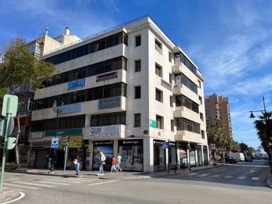 Foto 1 de Oficina en lloguer a avenida Ramón y Cajal amb aire acondicionat i ascensor