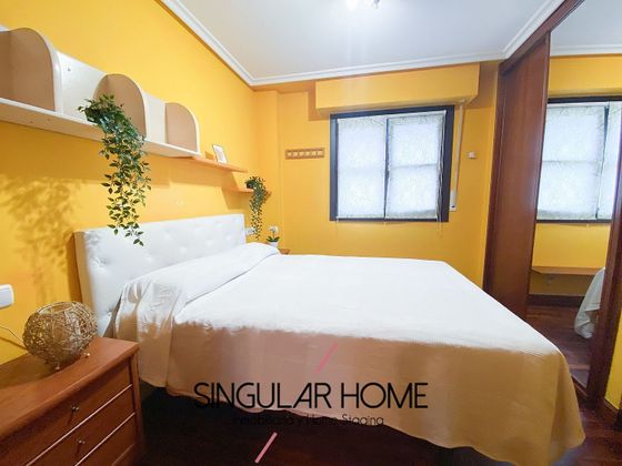 Foto 1 de Dúplex en venda a calle Santa Elena de 3 habitacions amb terrassa i balcó