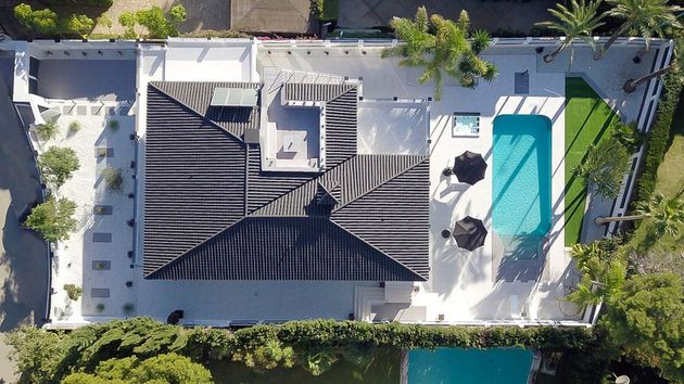 Foto 2 de Casa en venta en Los Monteros - Bahía de Marbella de 5 habitaciones con terraza y piscina