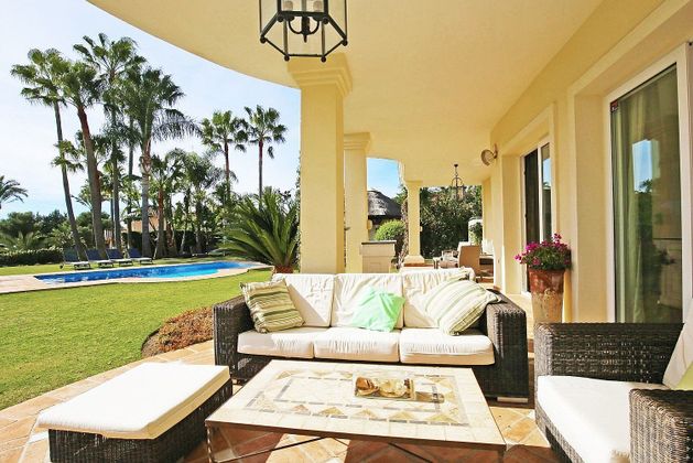 Foto 2 de Casa en venda a Sierra Blanca de 6 habitacions amb terrassa i piscina